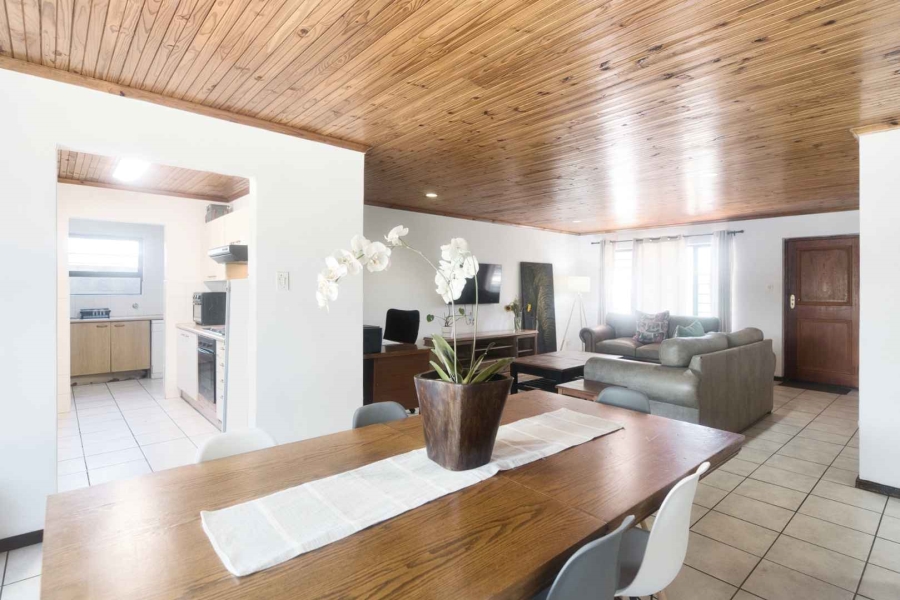2 Bedroom Property for Sale in Westcliff Western Cape
